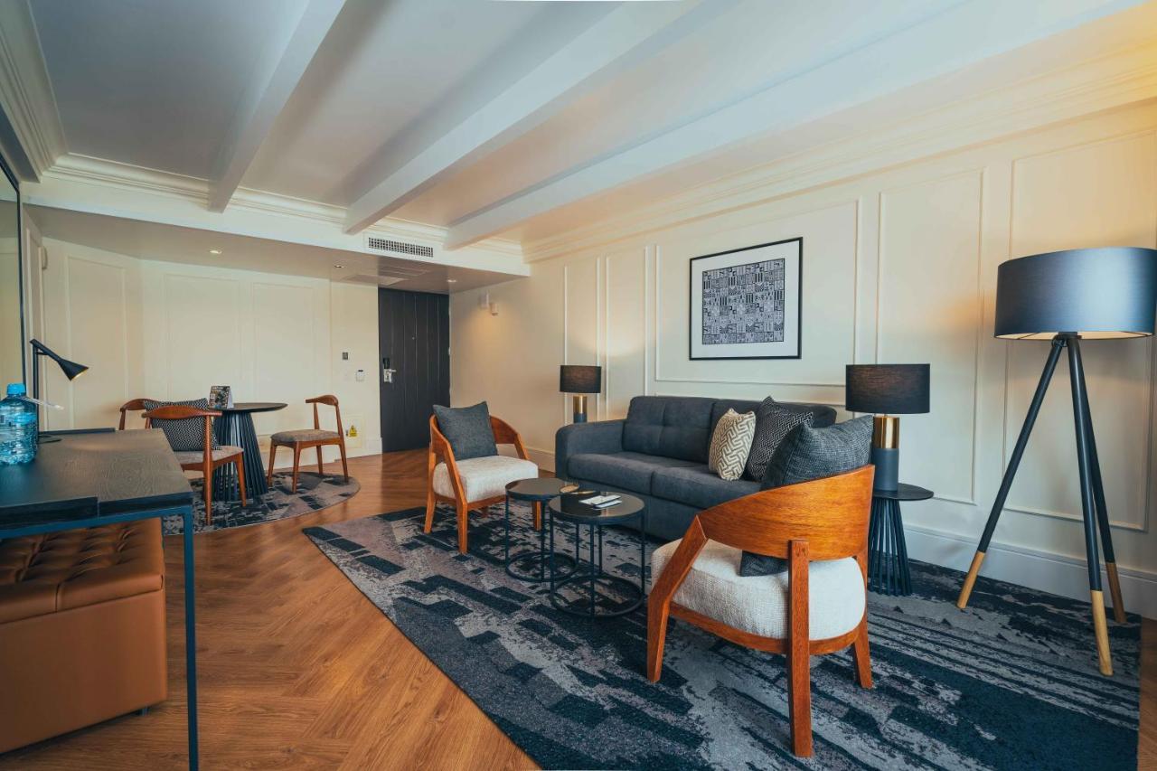 Casa Andina Premium Miraflores ลิมา ภายนอก รูปภาพ A suite at the hotel