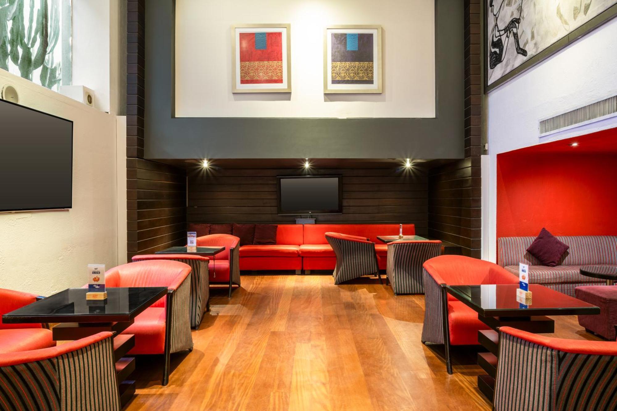 Casa Andina Premium Miraflores ลิมา ภายนอก รูปภาพ The interior of the lounge