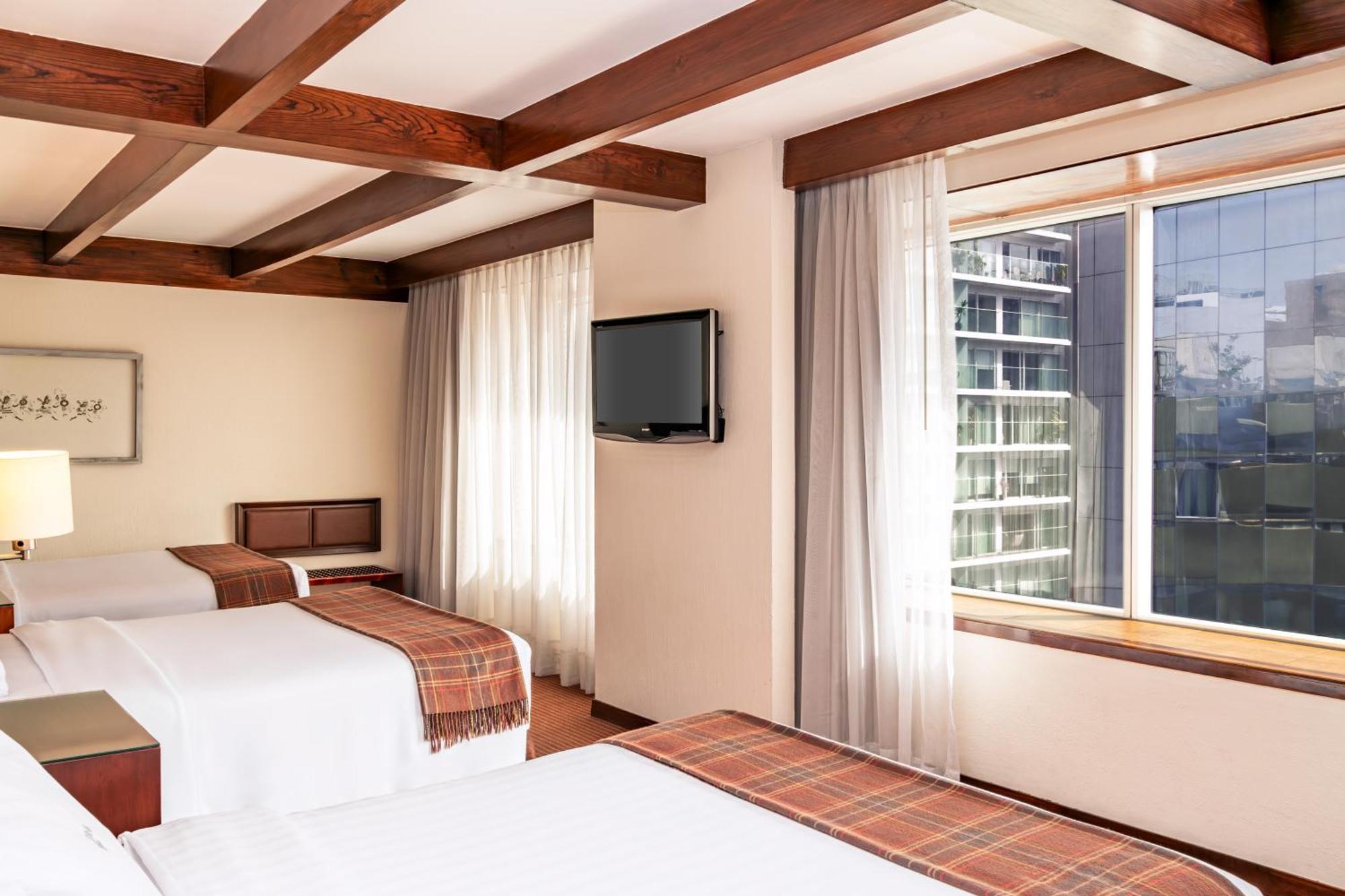 Casa Andina Premium Miraflores ลิมา ภายนอก รูปภาพ A room at the hotel