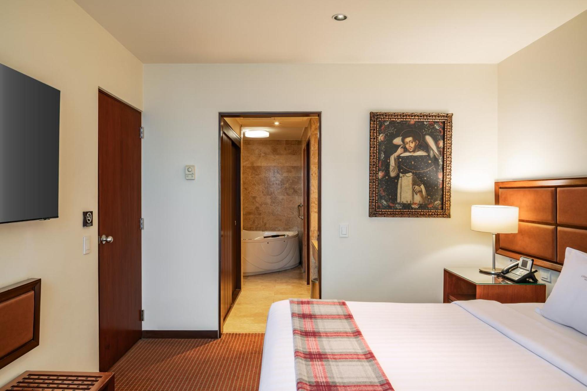 Casa Andina Premium Miraflores ลิมา ภายนอก รูปภาพ A room at the hotel